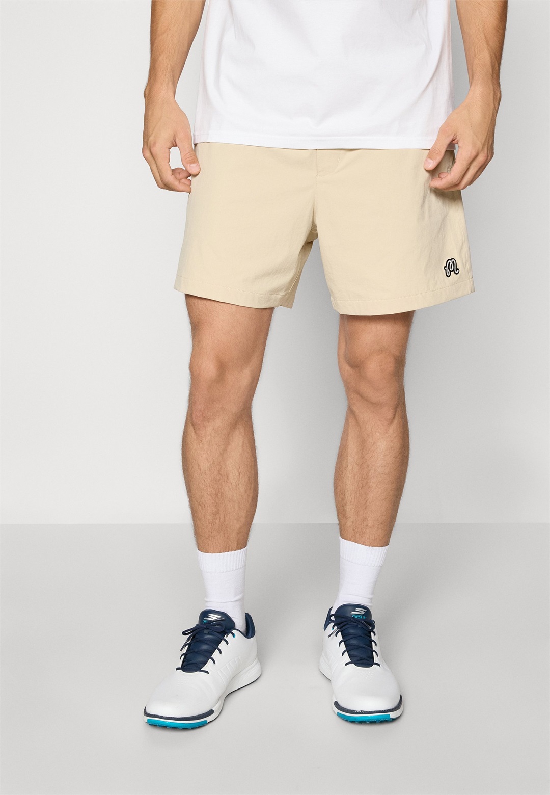 Malbon TWO MAN SCRAMBLE SCOOTER SHORT - Kurze Sporthose - light khaki/khaki