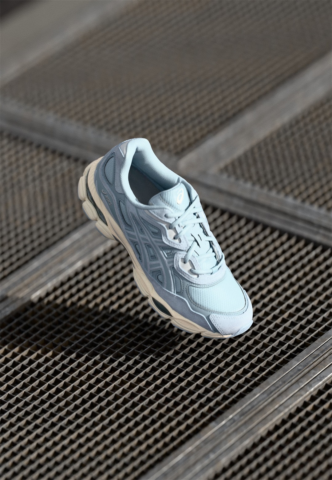 ASICS SportStyle GEL NYC UNISEX - Sneaker low - dolphin grey/fjord grey/blau
