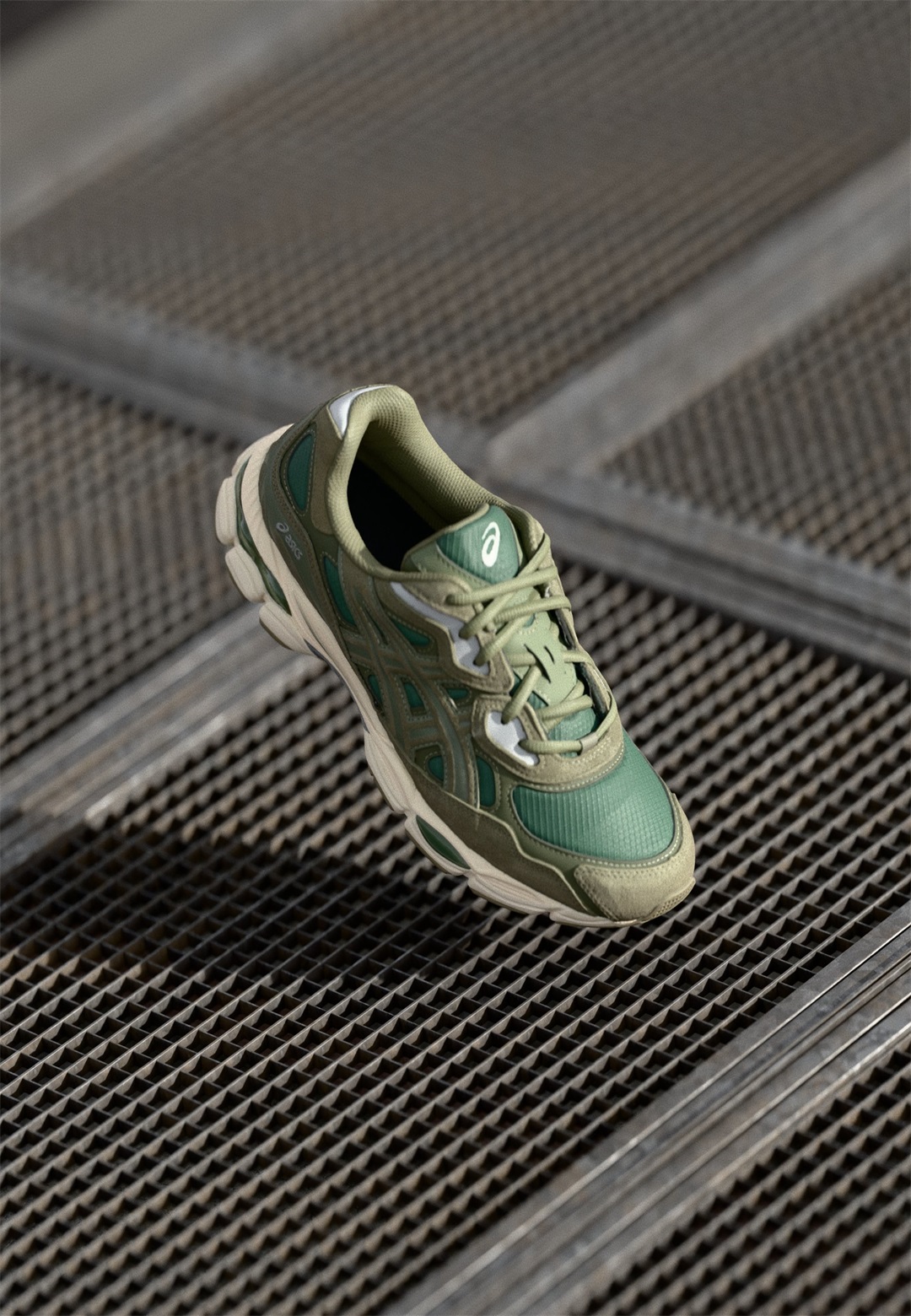 ASICS SportStyle GEL NYC UNISEX - Sneaker low - grove/olive/grün