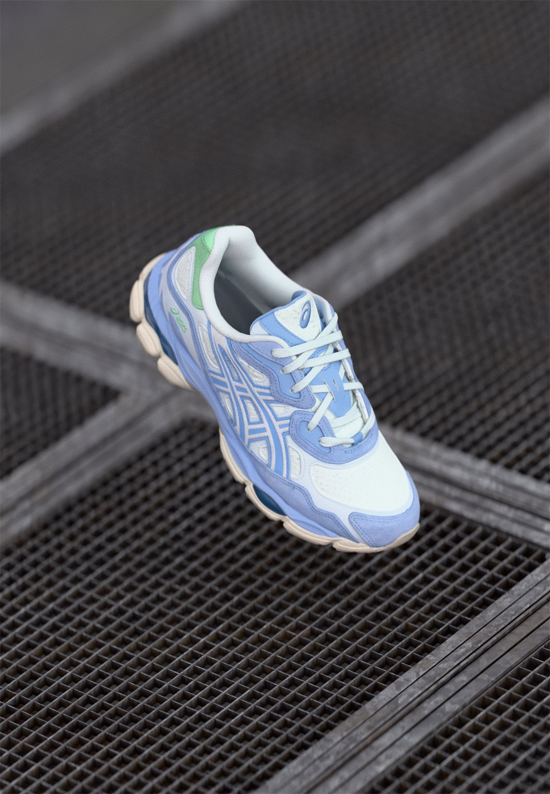 ASICS SportStyle GEL NYC UNISEX - Sneaker low - airy blue/stone wash/blau