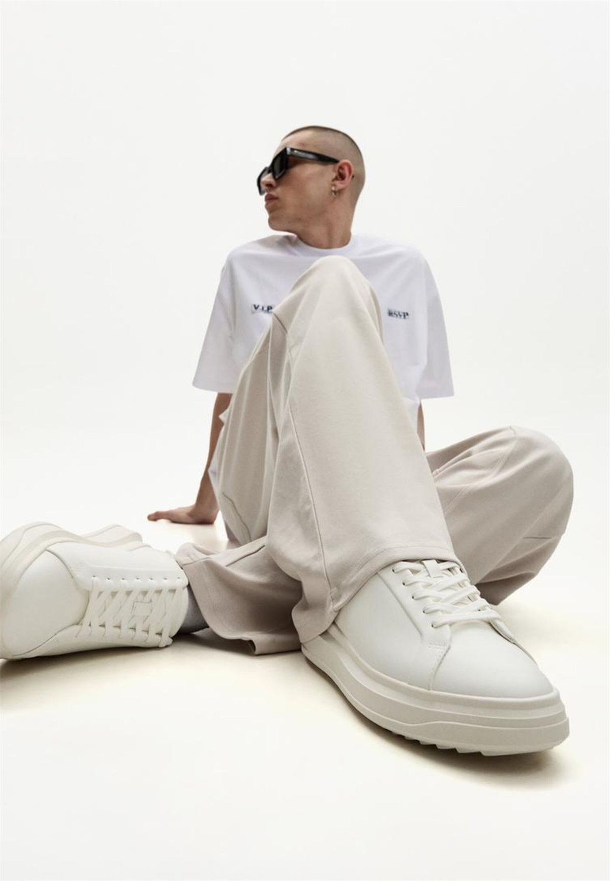 Bershka CHUNKY - Sneaker low - white/weiß