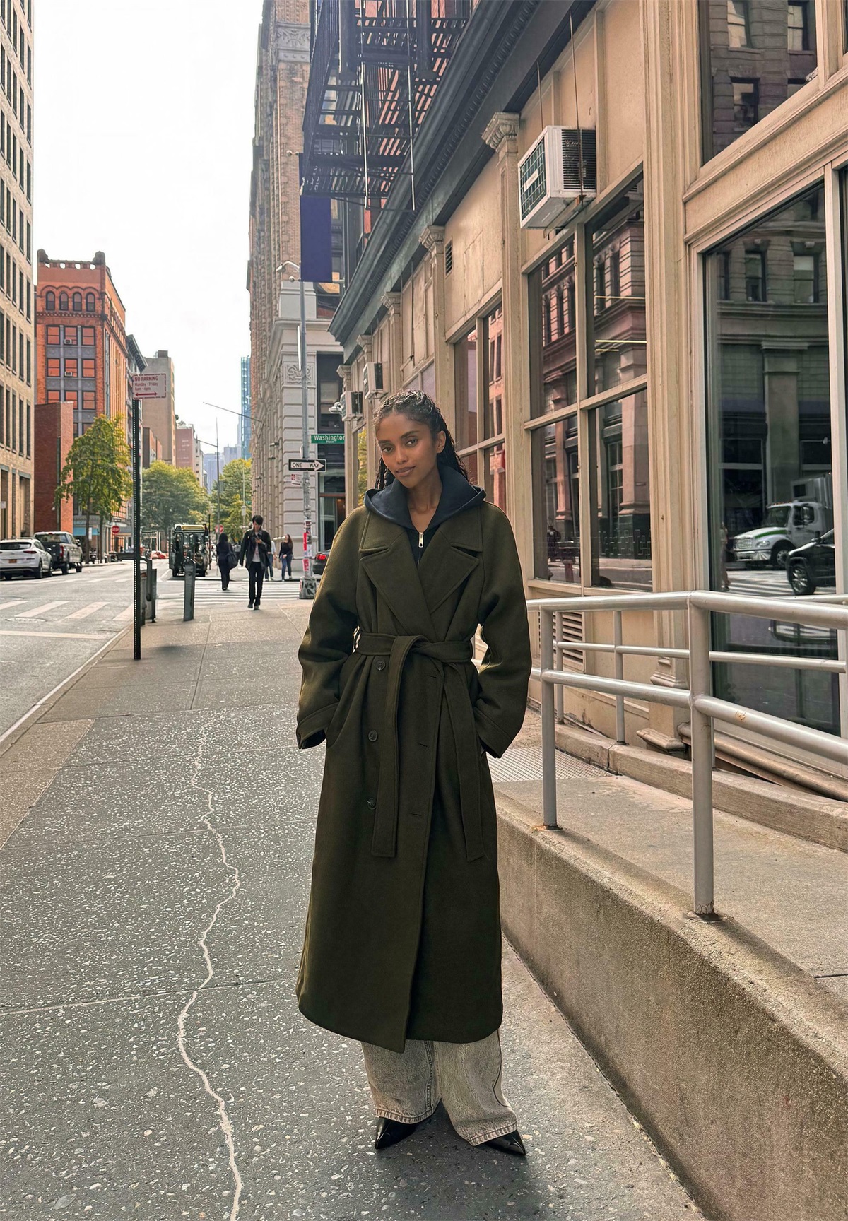 Bershka BELTED - Klassischer Mantel - dark green/dunkelgrün