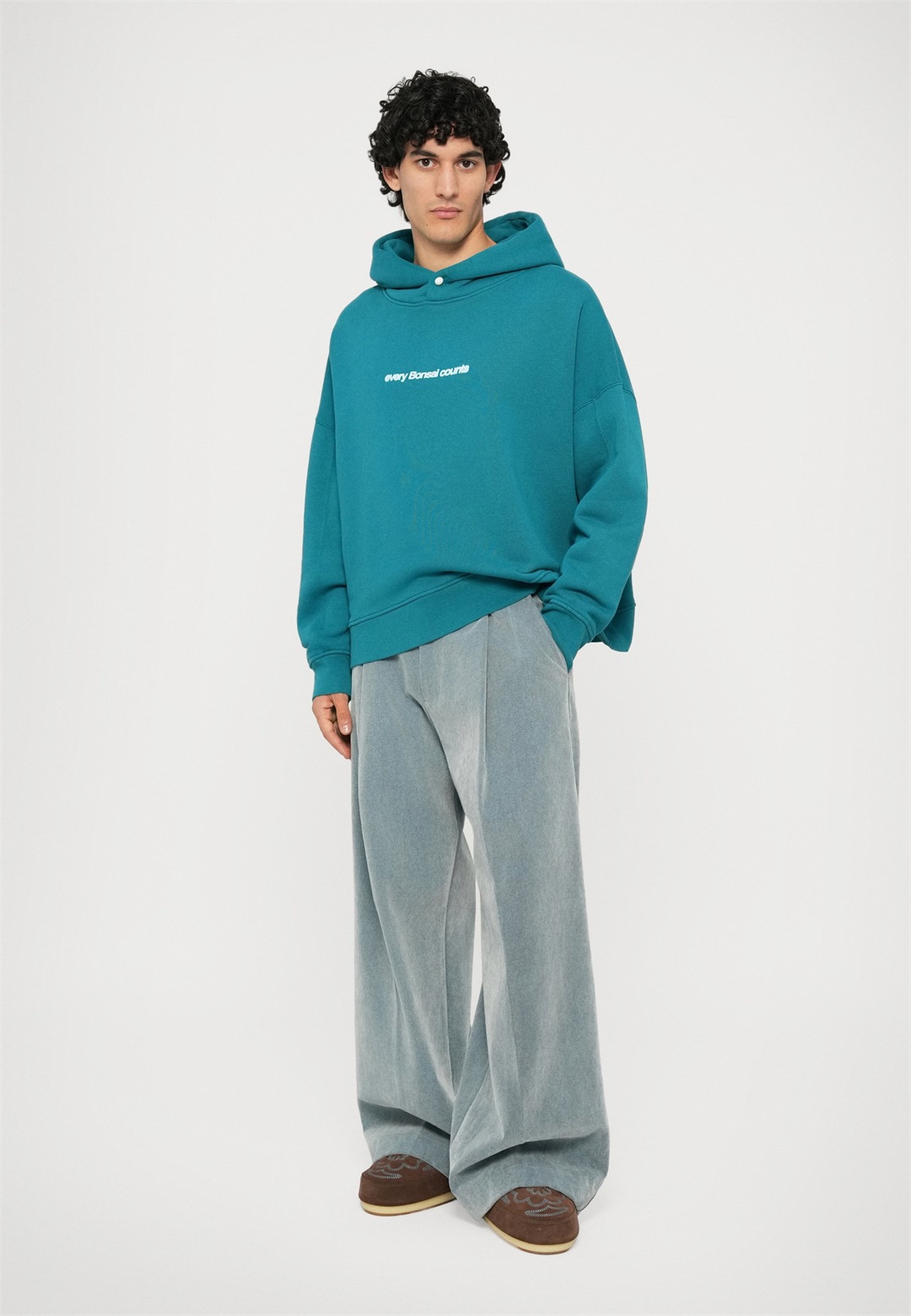 Bonsai SEASONAL GRAPHIC CROP HODIE OVERSIZE FIT UNISEX - Sweatshirt - green/grün