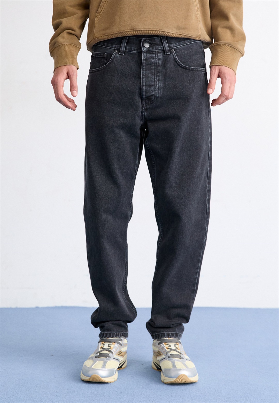 Carhartt WIP NEWEL PANT - Jeans Tapered Fit - black stone washed/black denim