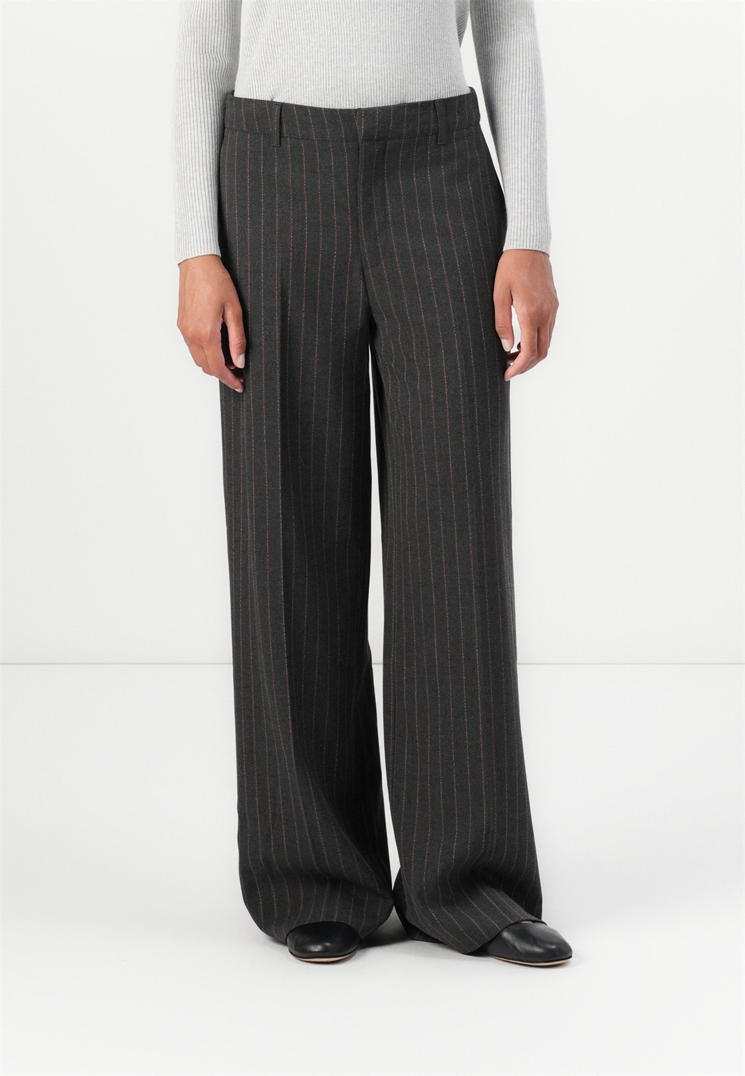 Copenhagen Muse TAILOR PANTS - Stoffhose - black/red pear/schwarz