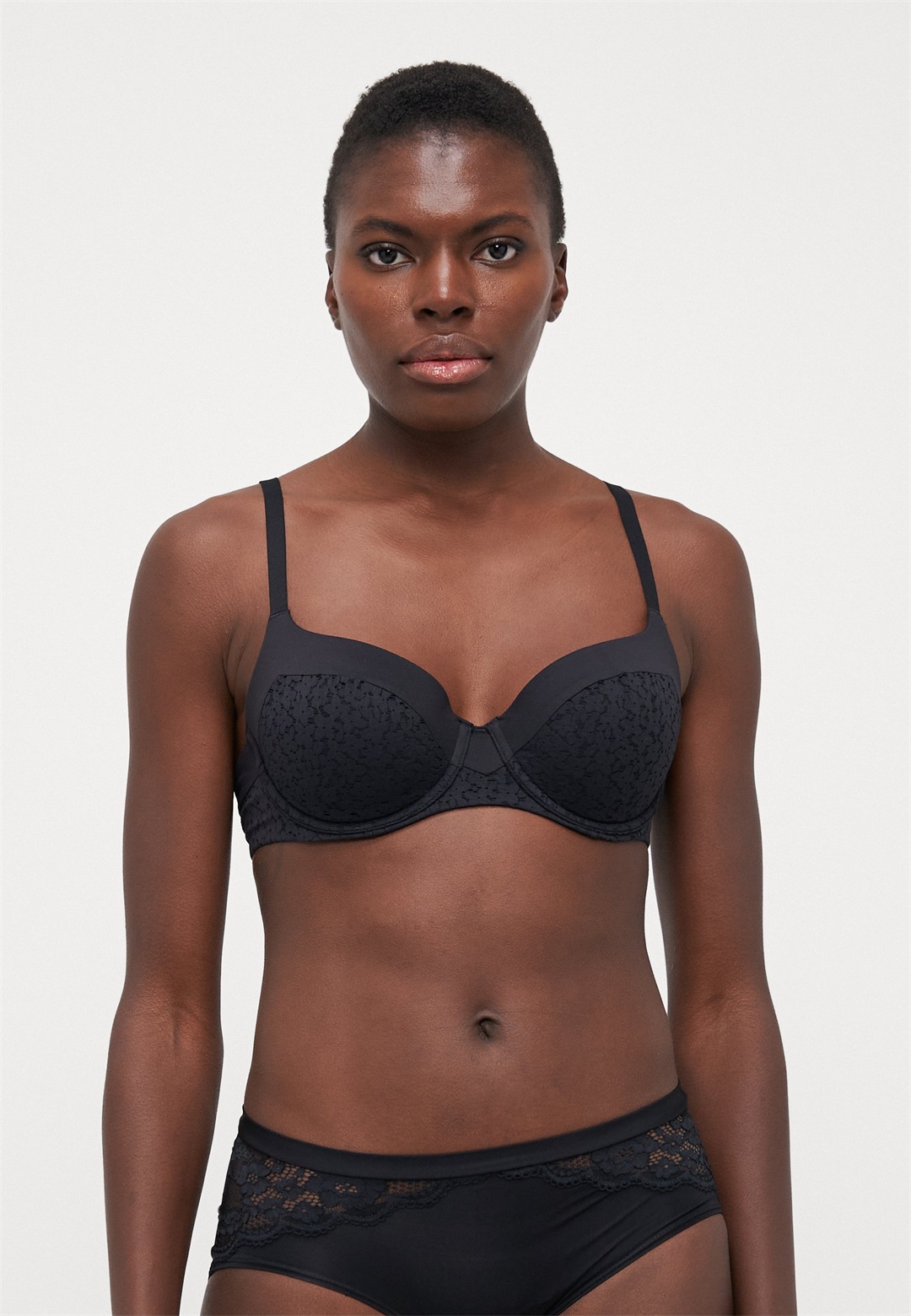Chantelle COVERING BRA - Bügel BH - black/schwarz