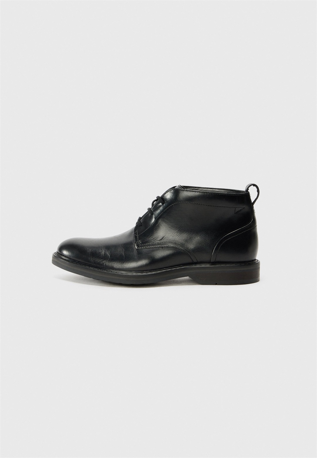 Clarks ALDWIN CHUKKA - Schnürstiefelette - black/schwarz