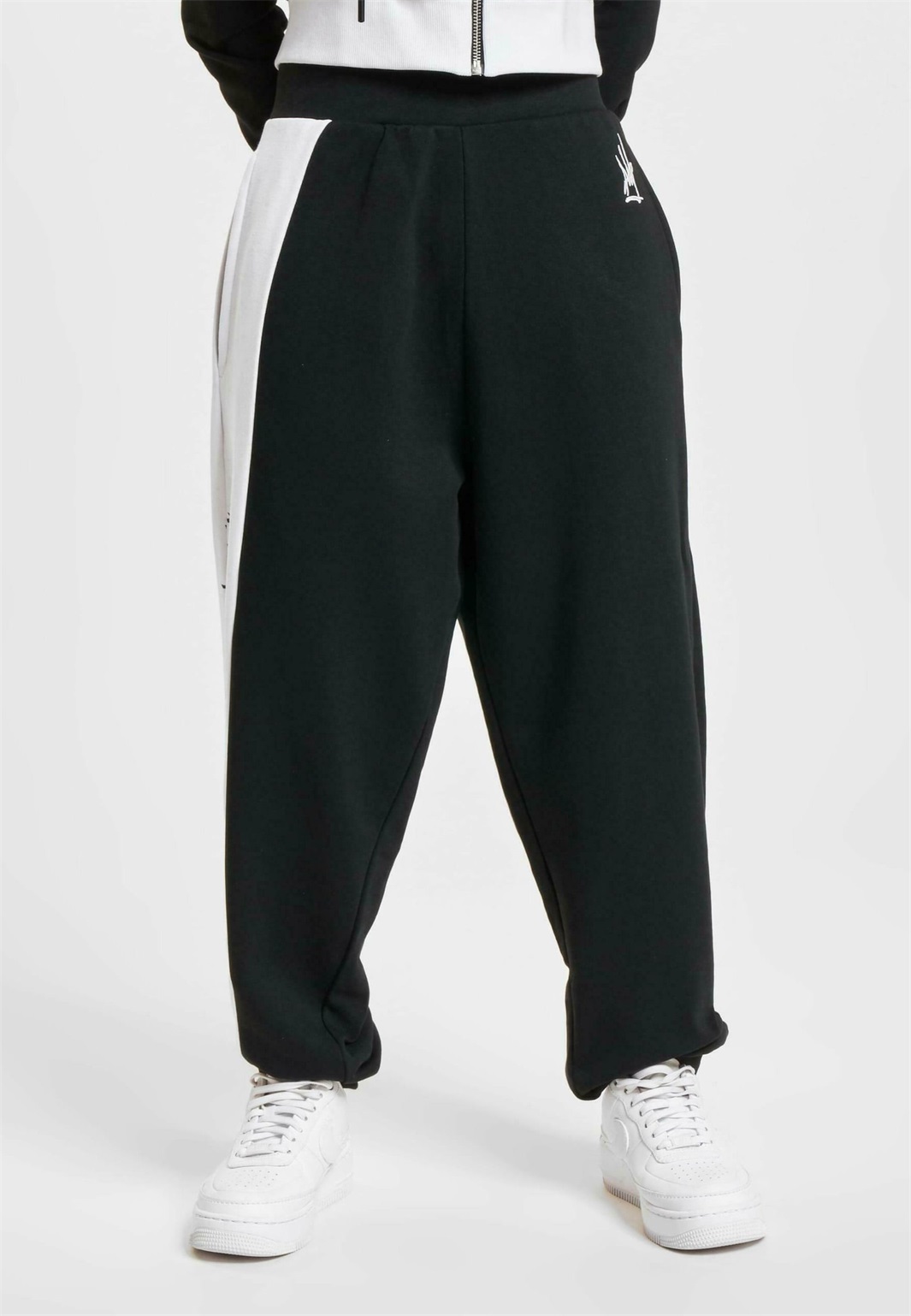 Dangerous DNGRS Jogginghose - black white/schwarz