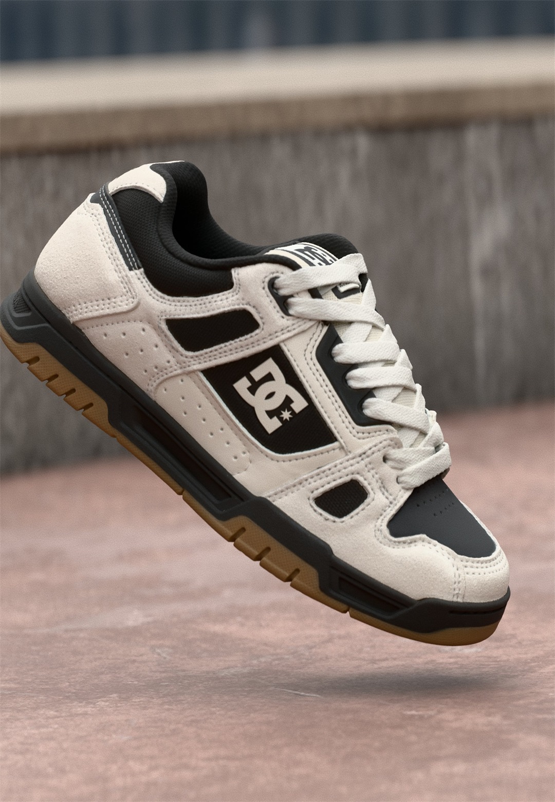 DC Shoes STAG - Sneaker low - offwhite