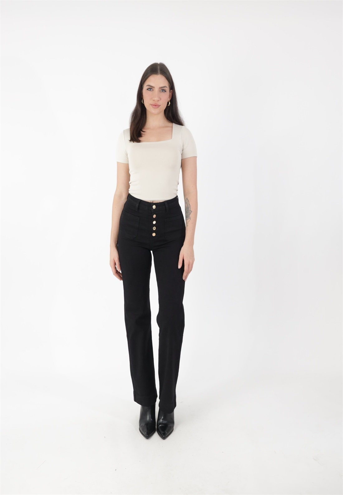 Elara STRETCH - Flared Jeans - schwarz