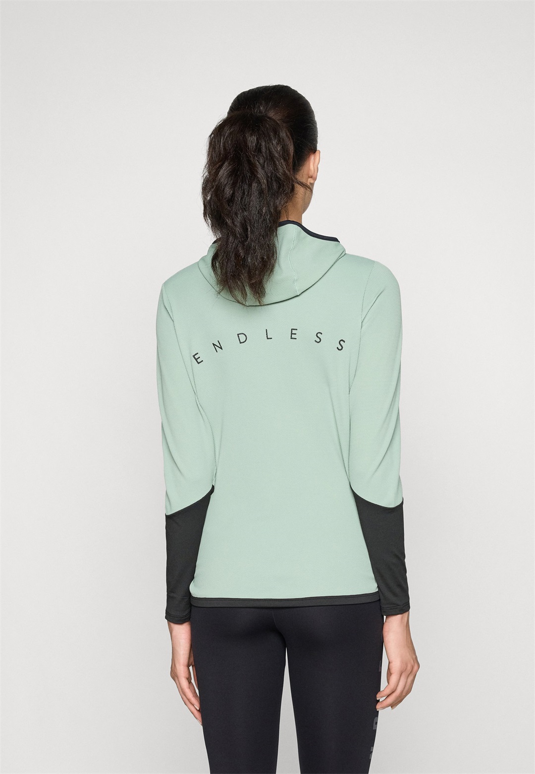 Endless SUDADERA BREATH LINE - Langarmshirt - forest/mint