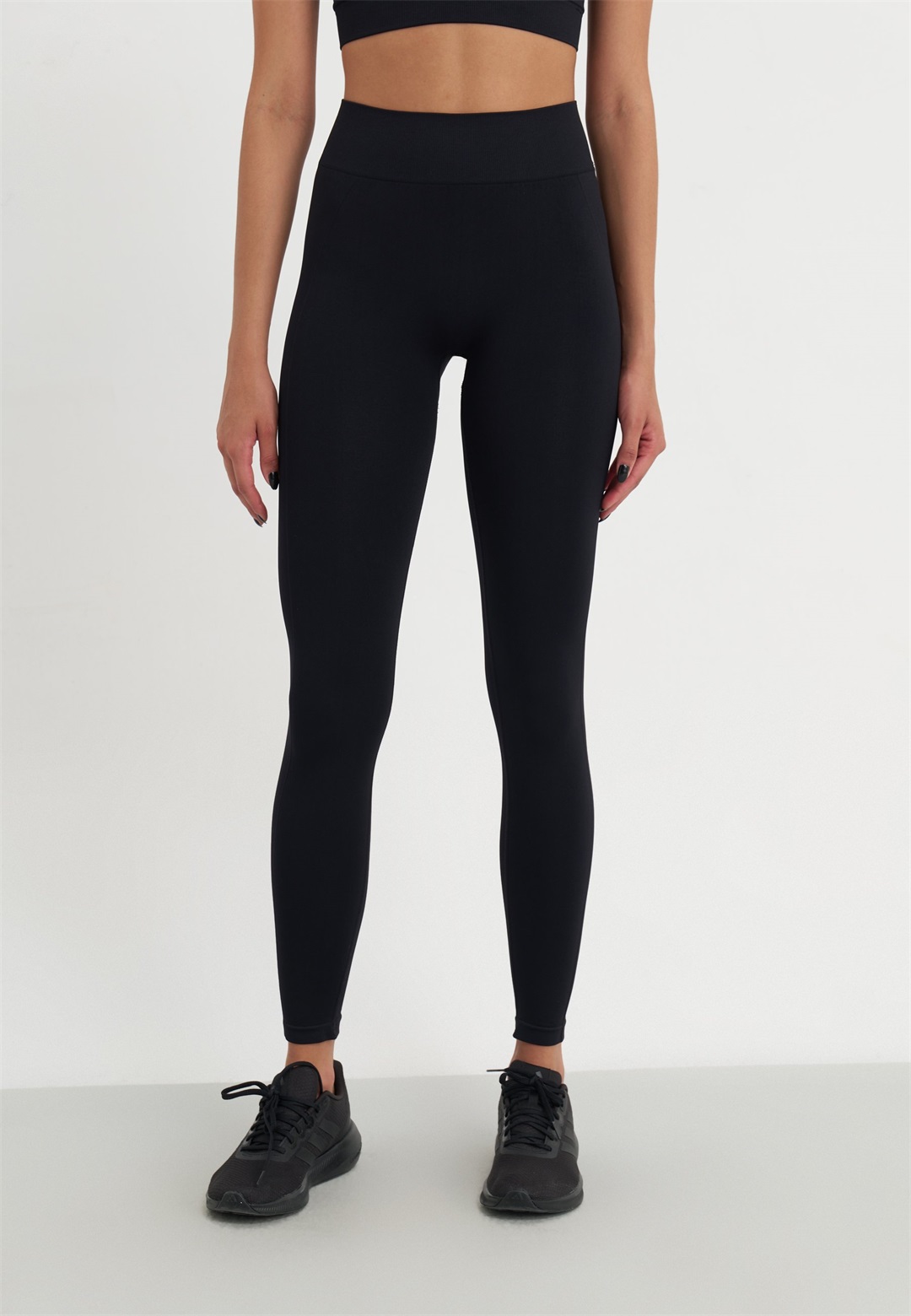 Even&Odd active FULL LENGTH HIGH RISE SEAMLESS LEGGINGS - Tights - black/schwarz