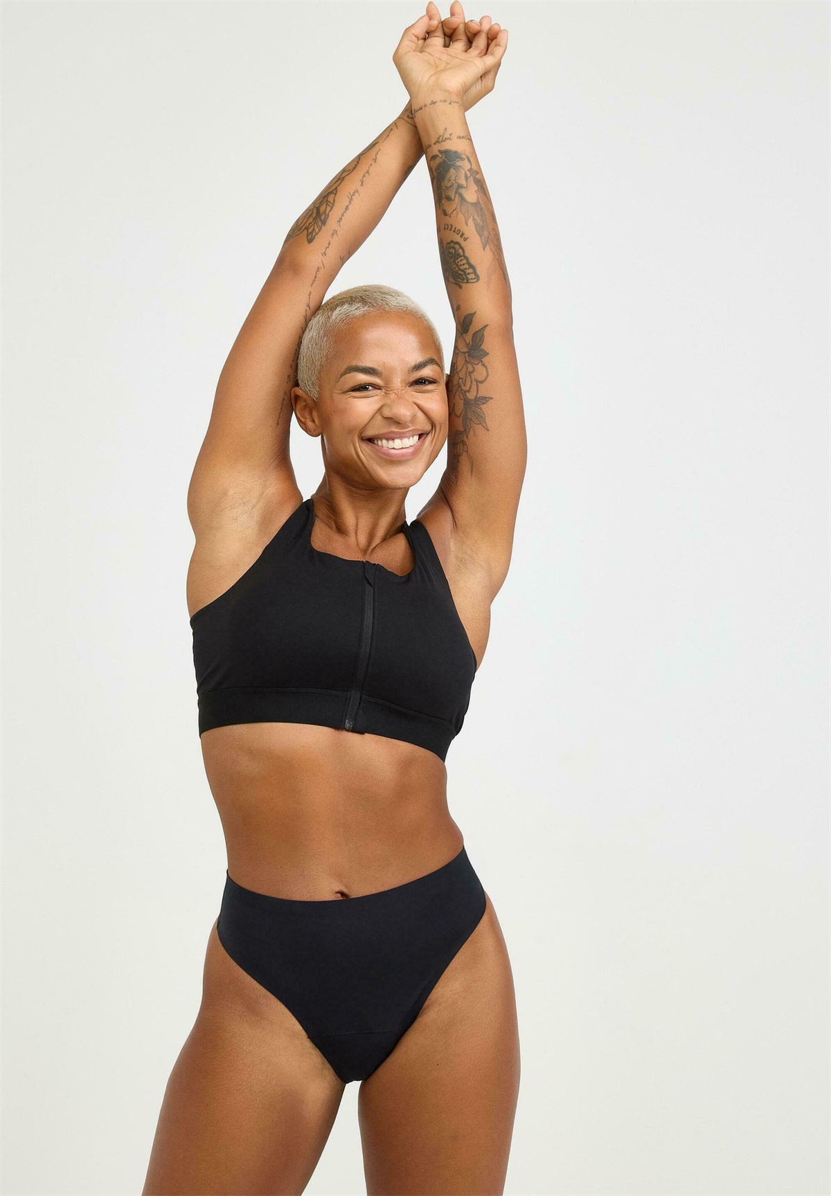 Female Engineering WITH LIGHT ABSORBENCY – ACTIVE - Menstruationsunterwäsche - black/schwarz