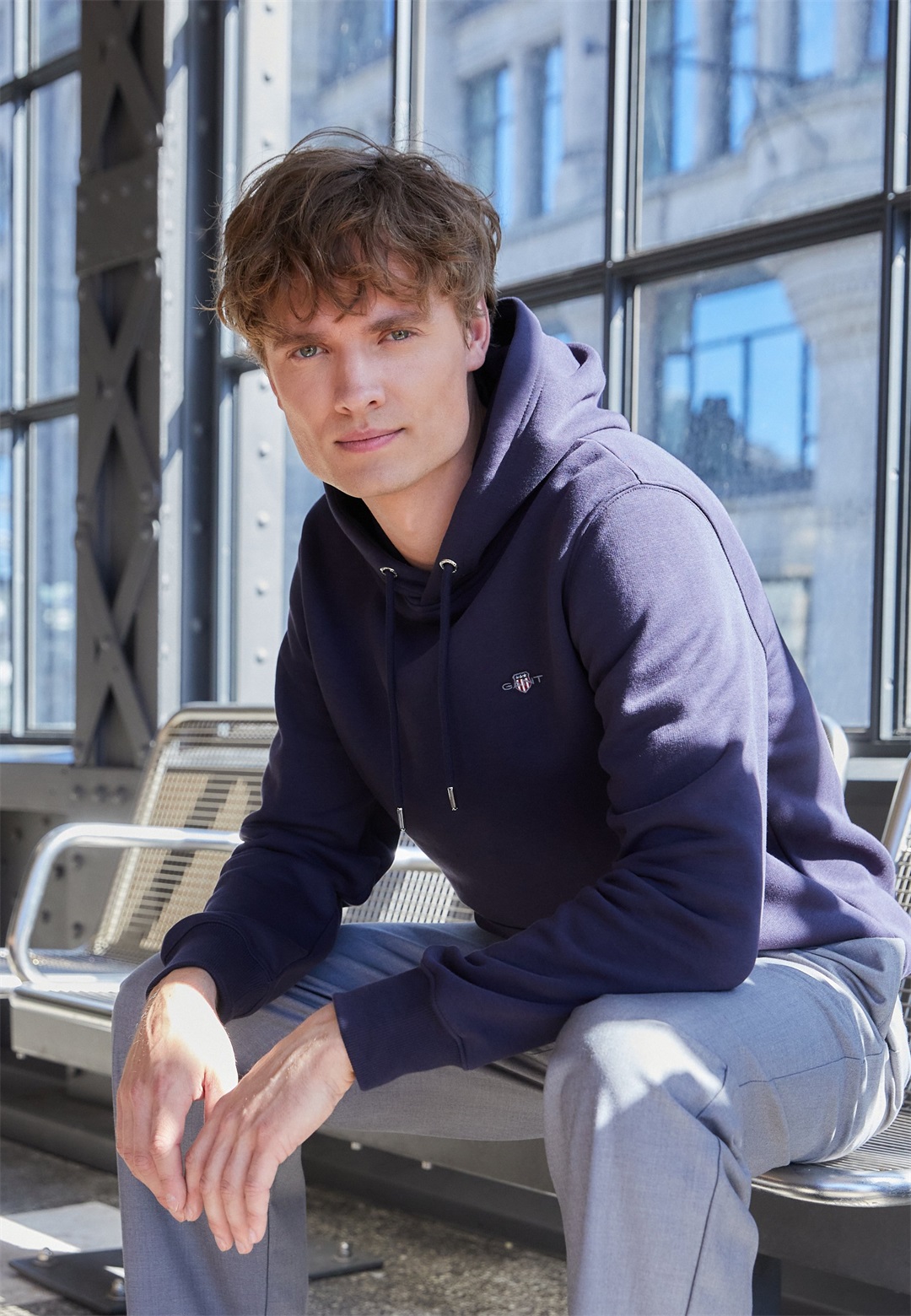 GANT REG SHIELD - Kapuzenpullover - evening blue/dunkelblau