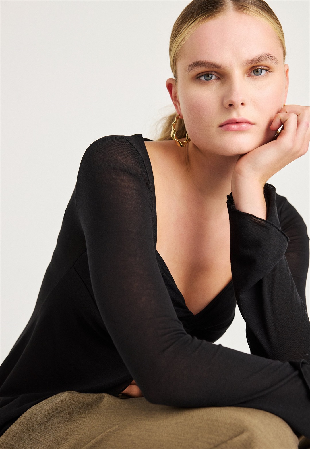 Gina Tricot TWISTED DETAIL - Langarmshirt - black/schwarz