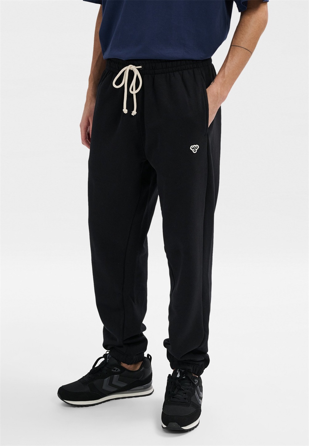 Hummel Jogginghose - black/schwarz