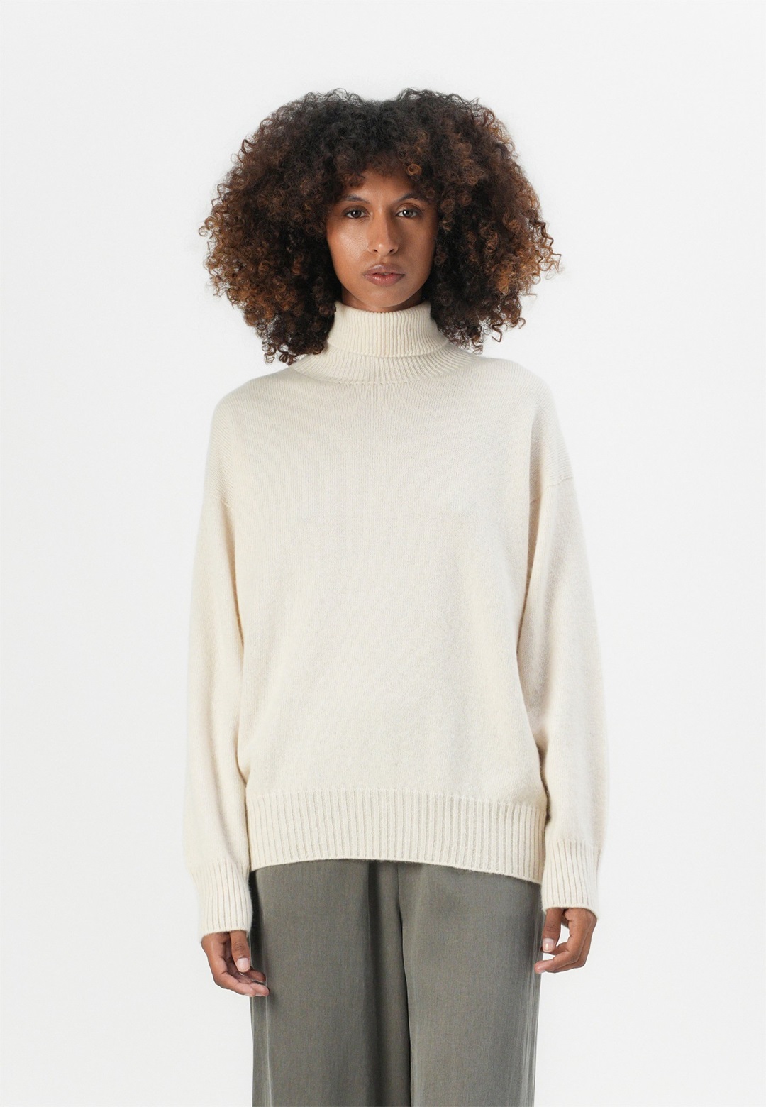 Johnstons of Elgin ROLL NECK SWEATER RELAXED FIT - Strickpullover - champagne/beige