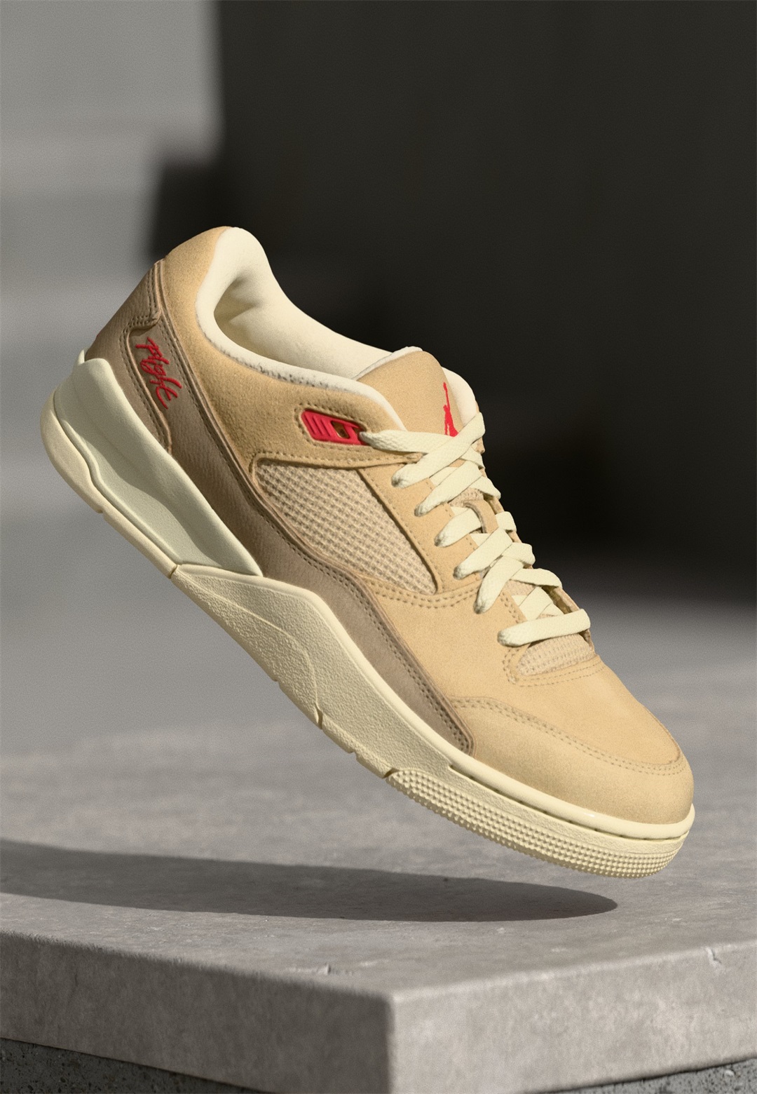 Jordan JORDAN FLIGHT COURT - Sneaker low - mushroom/fire red/desert camo/fossil/beige