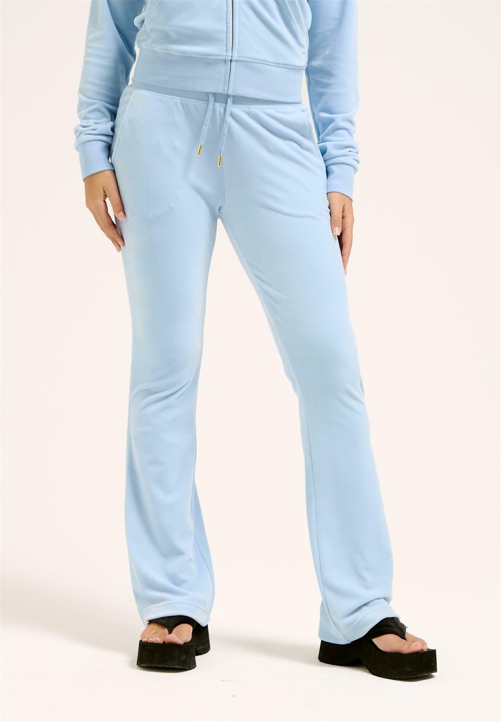 Juicy Couture DACH LOW RISE CLEO - Jogginghose - powder blue/blau