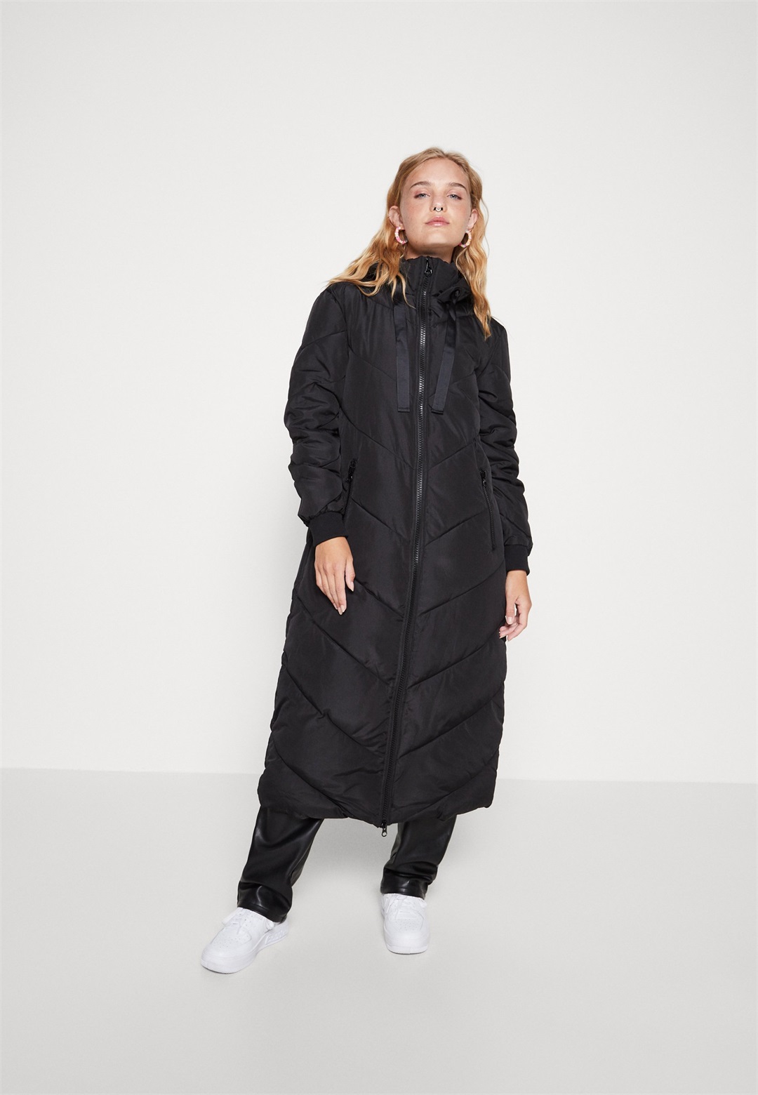 JDY JDYSKYLAR X-LONG PADDED JACKET - Wintermantel - black/schwarz