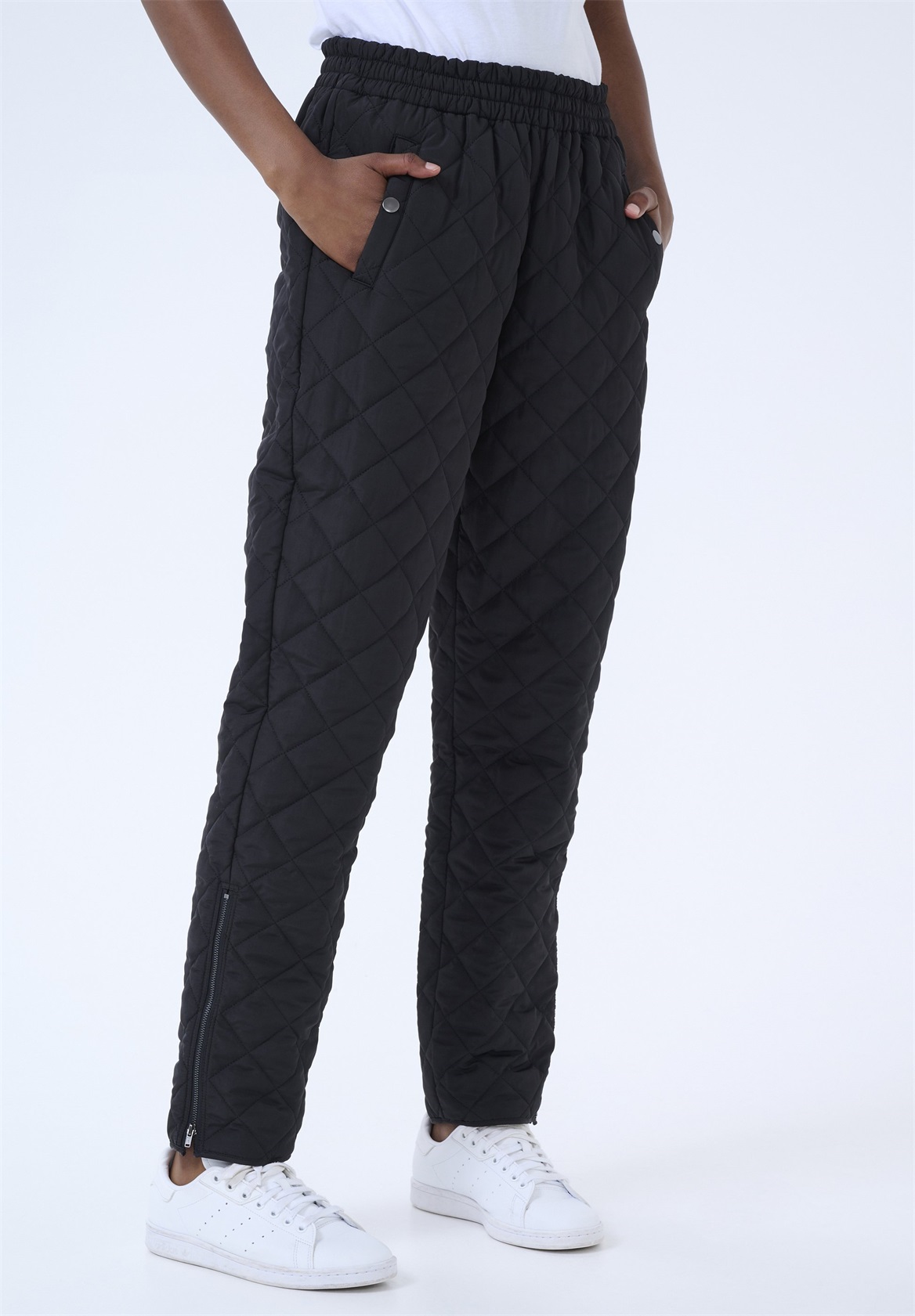 Kaffe QUILTED - Stoffhose - black deep/schwarz meliert