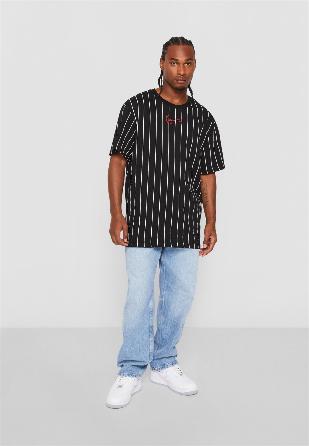 Karl Kani SMALL SIGNATURE PINSTRIPE - T-Shirt print - black/white/schwarz