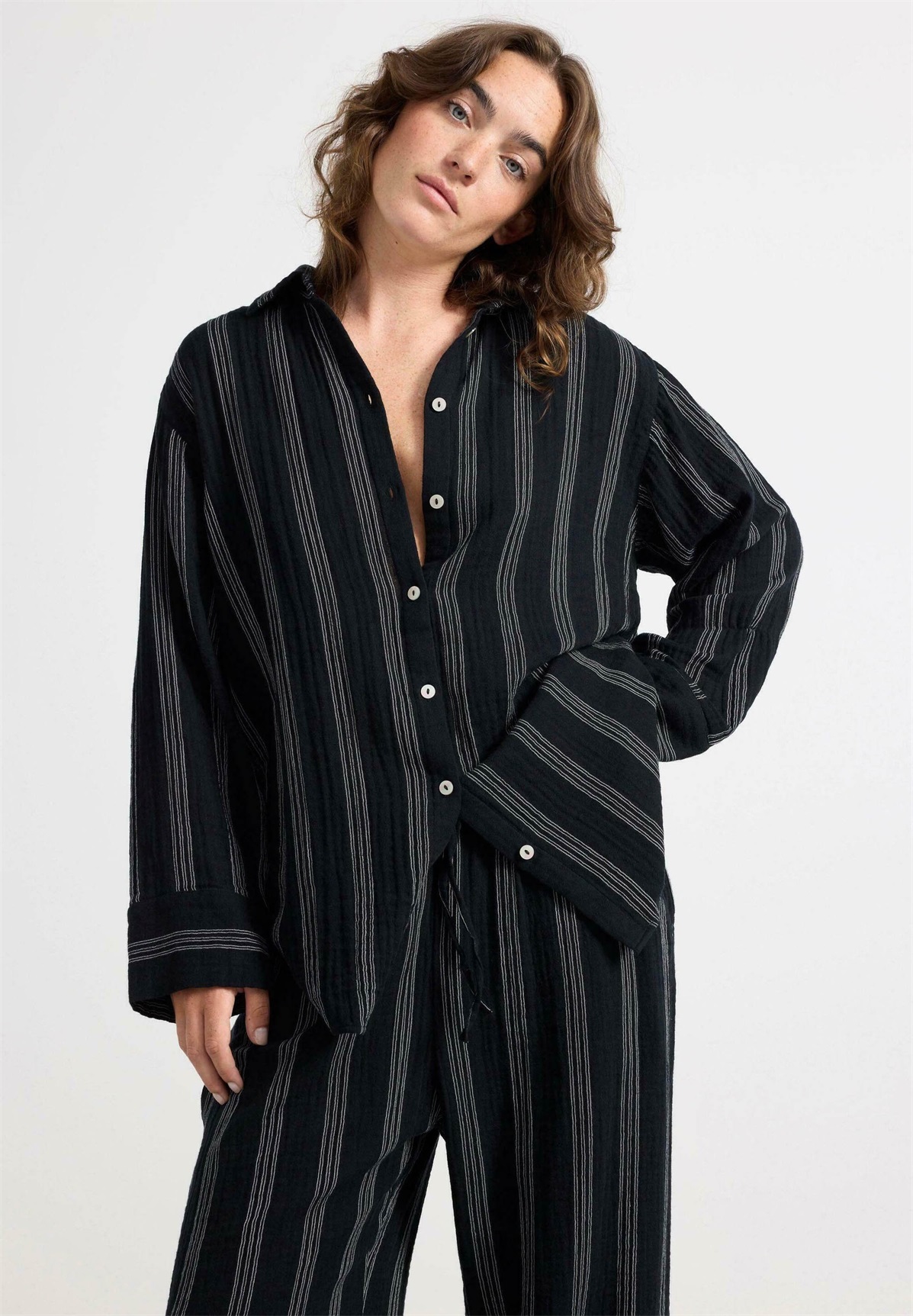 Lindex OVERSIZE - Nachtwäsche Shirt - black/schwarz