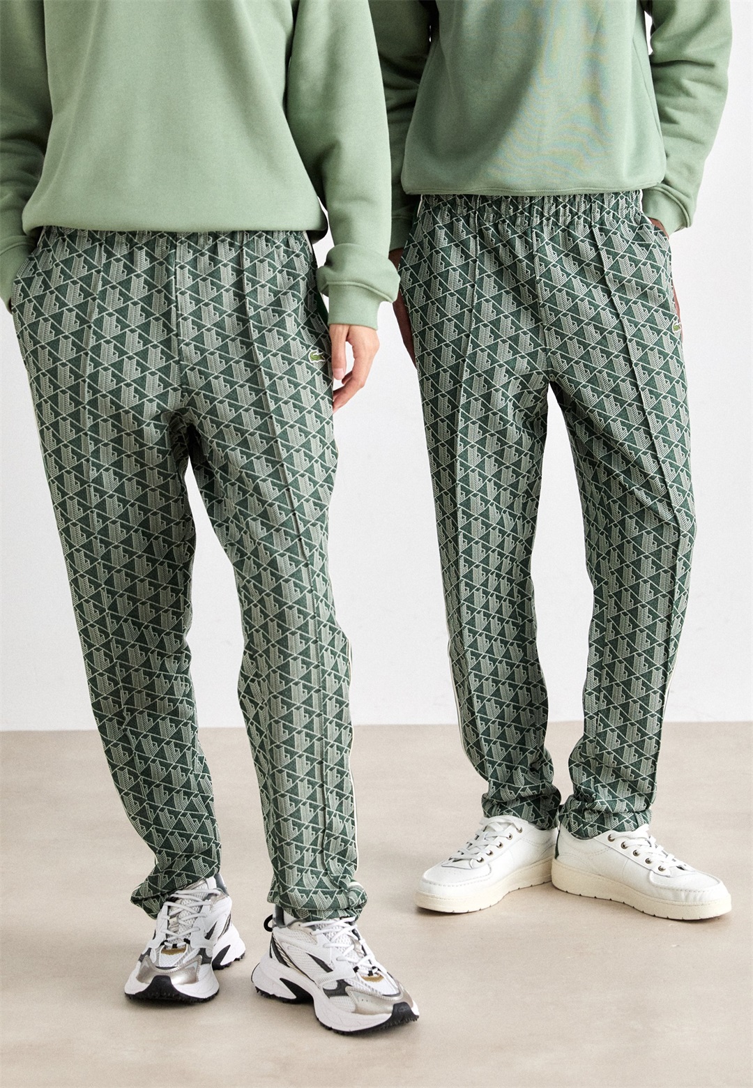 Lacoste UNISEX - Jogginghose - green/sinople/grün