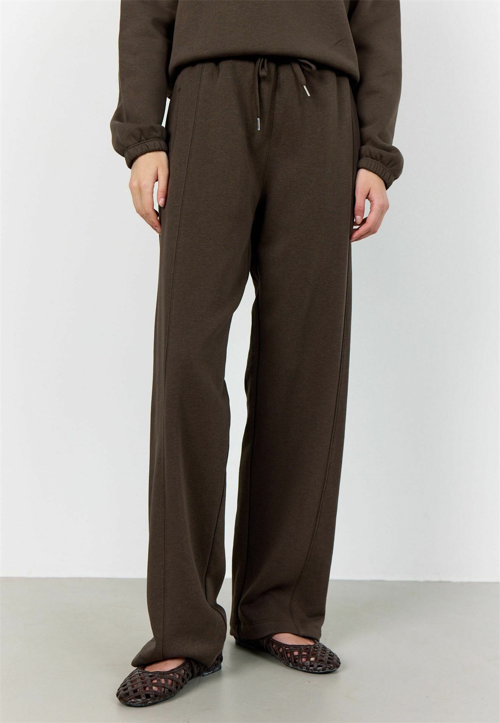 Levete Room NUKA - Jogginghose - coffee/braun