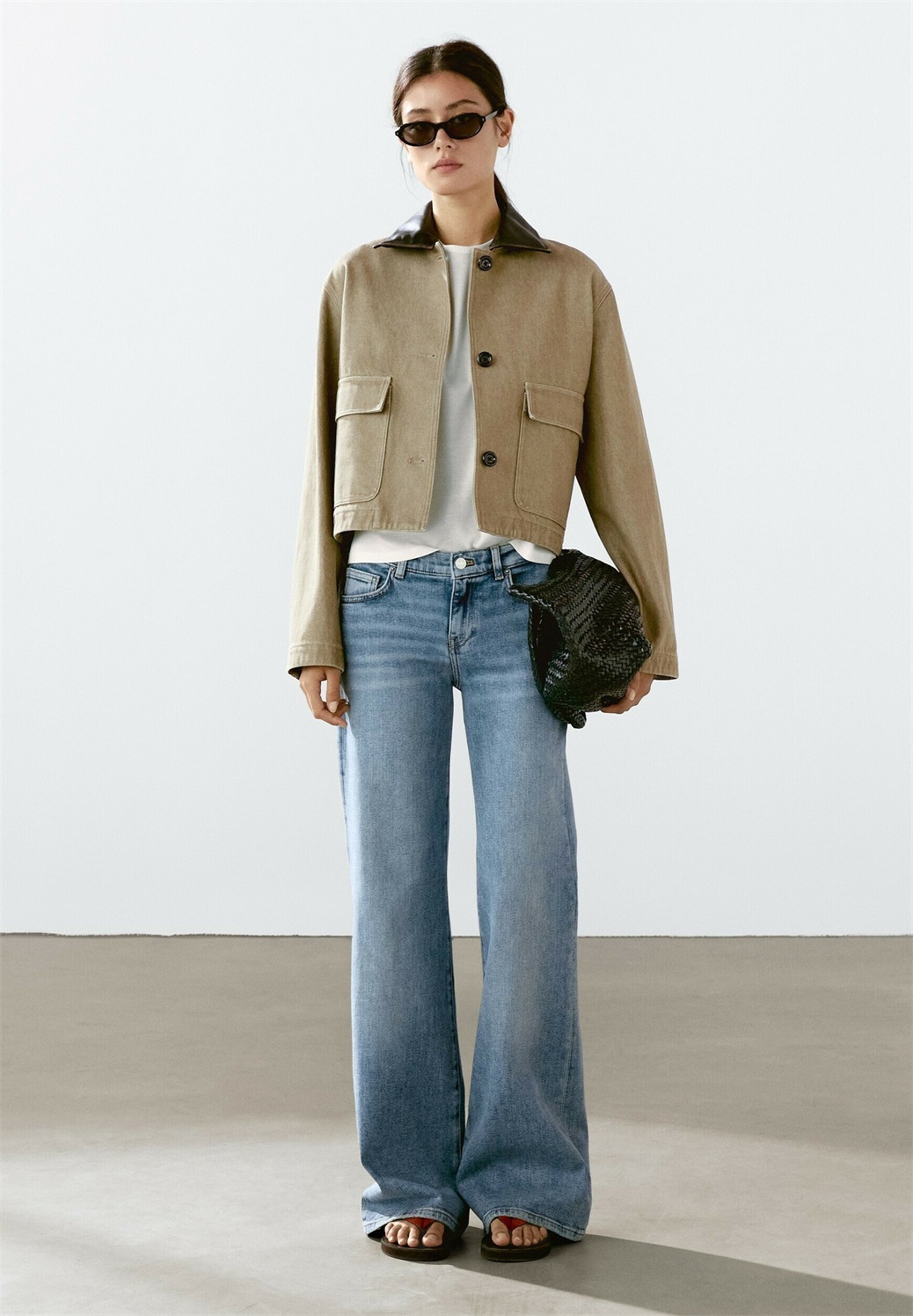 Massimo Dutti SHORT WITH DETACHABLE COLLAR DETAIL - Leichte Jacke - sand