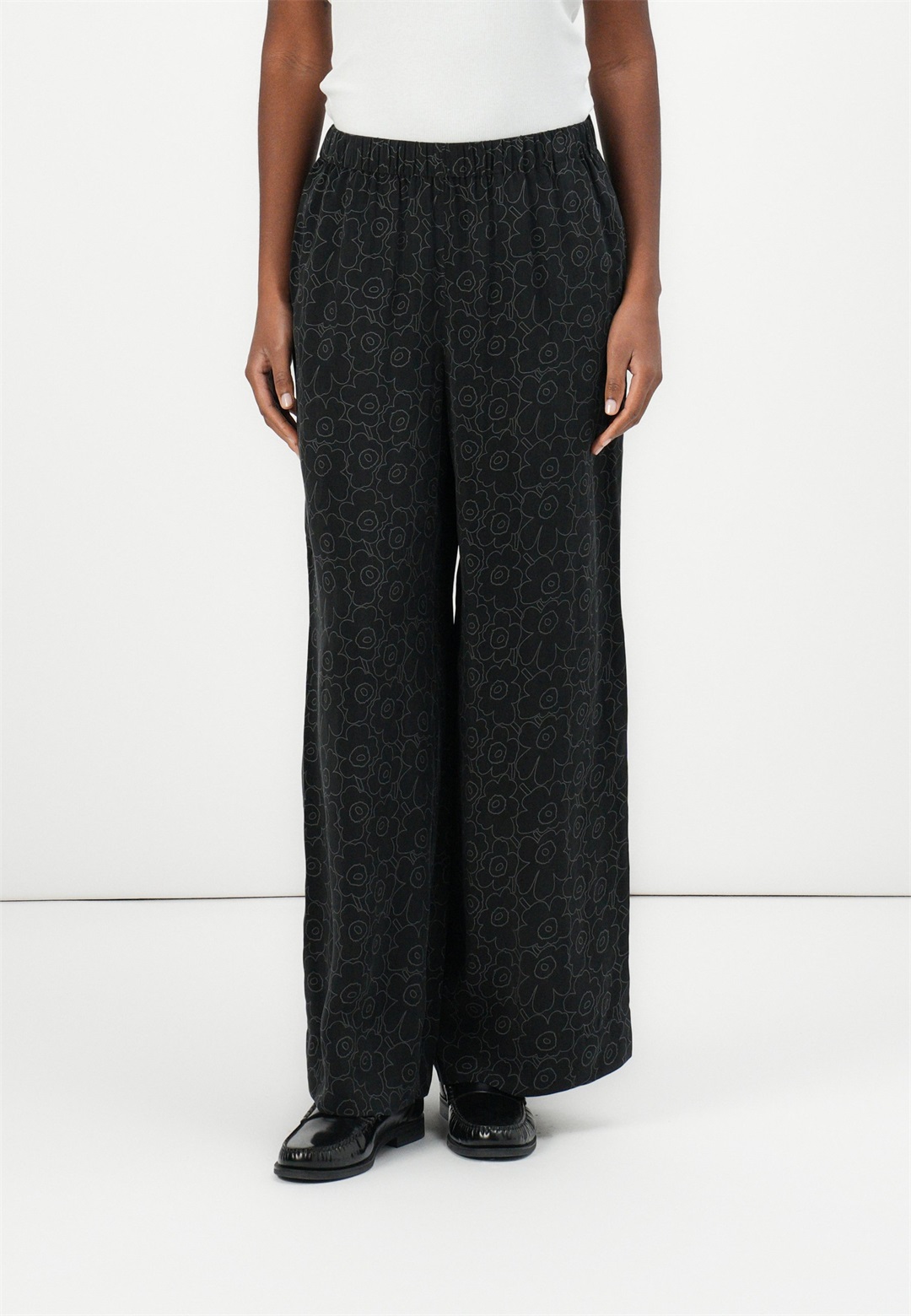 Marimekko OANET PIIRTO UNIKKO - Stoffhose - black/dark grey/schwarz