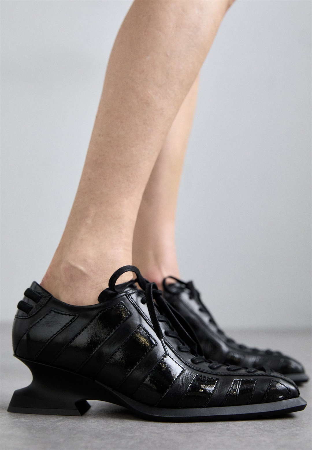 MIISTA GOLDIE BROGUES - Schnürpumps - black/schwarz