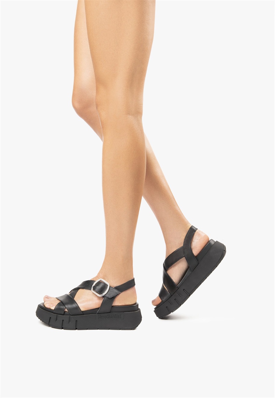 NeroGiardini Plateausandalette - nero/schwarz