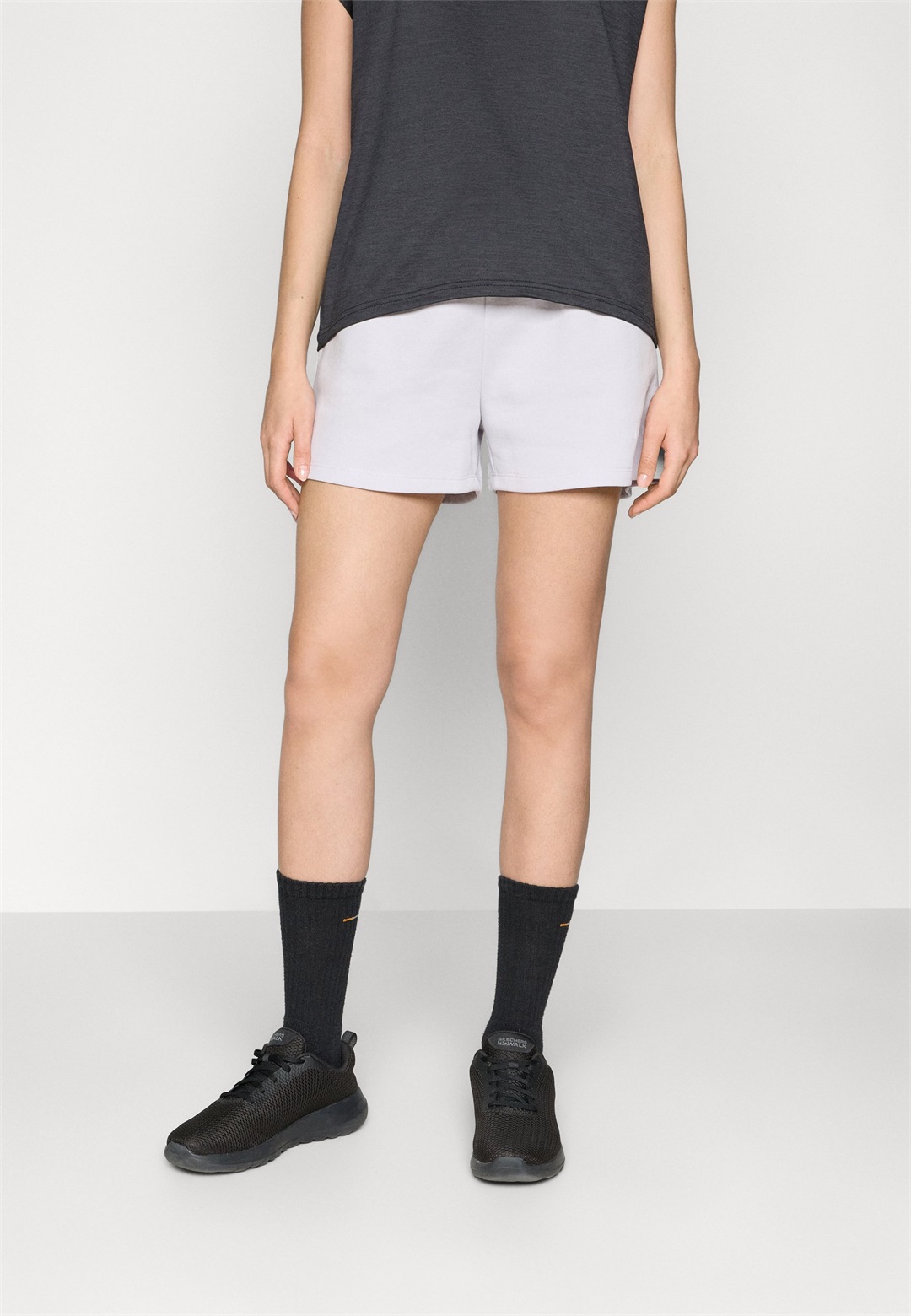 ONLY Play ONPPICA LIFE BRUSH SHORTS - Kurze Sporthose - evening haze/white/flieder