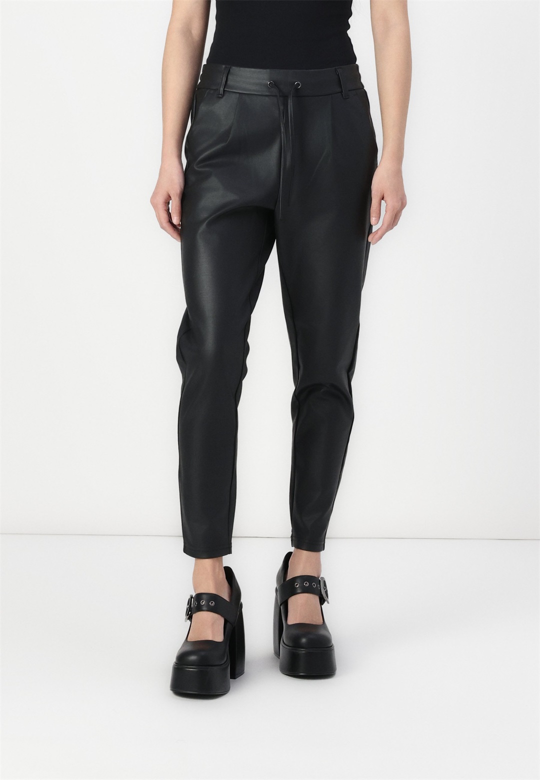 ONLY ONLPOPTRASH EASY COATED PANT - Stoffhose - black/schwarz