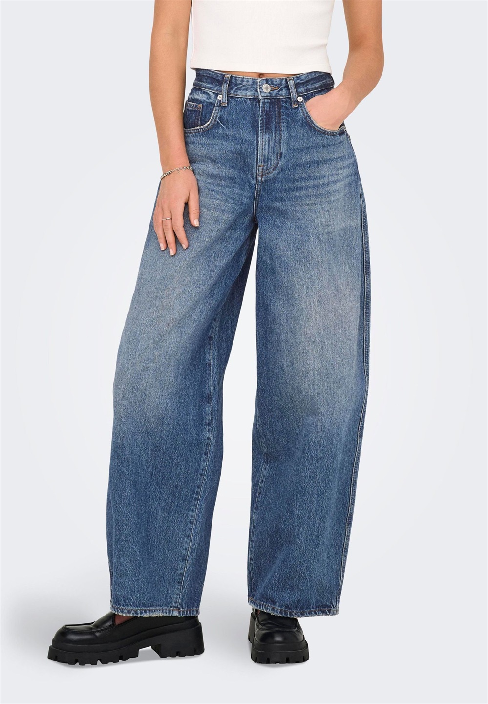 ONLY ONLTAYLOR HW BARREL DB DNM TAI466 NOOS - Jeans Relaxed Fit - dark blue denim/dark-blue denim