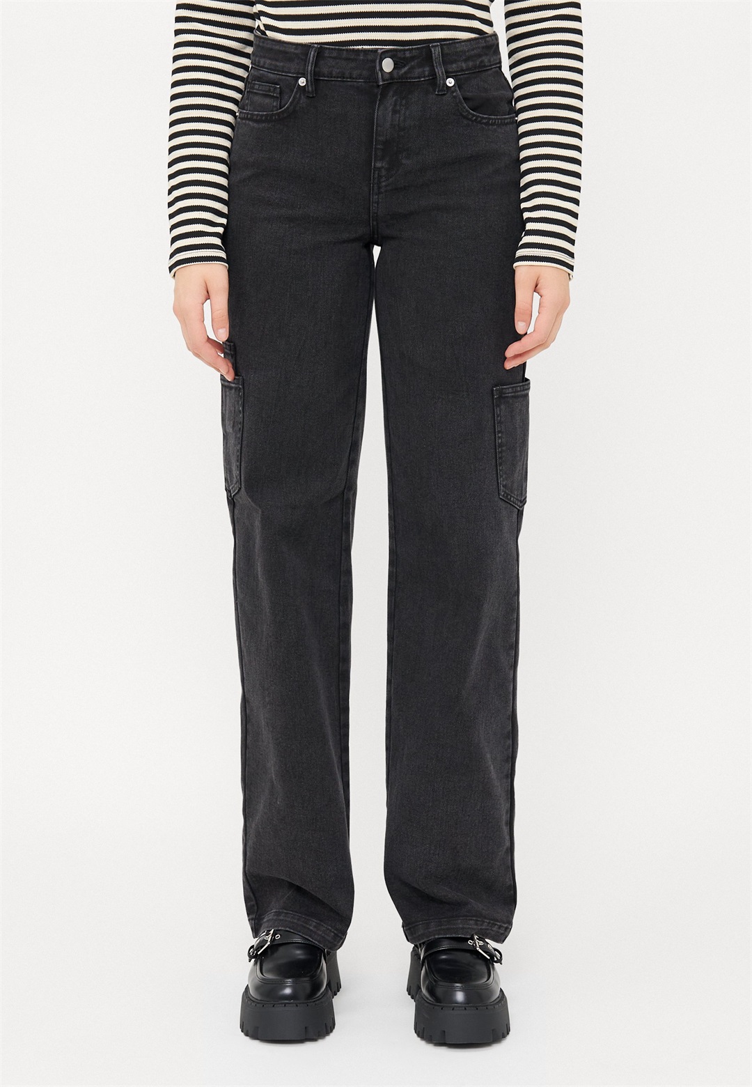 ONLY Tall ONLKIRA CARGO - Wide Leg - washed black/black denim