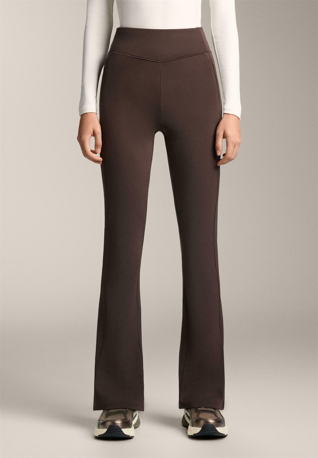 OYSHO WARM HIGH RISE FLARE WITH POCKETS - Stoffhose - brown/braun