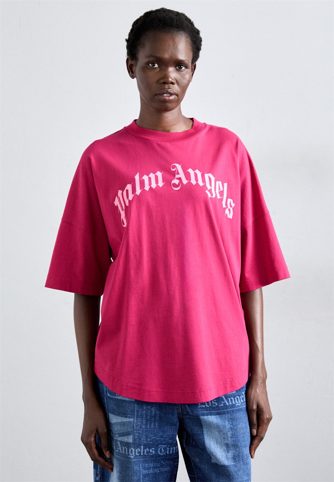 Palm Angels CURVED LOGO OVER TEE - T-Shirt print - fuchsia/pink/neonpink