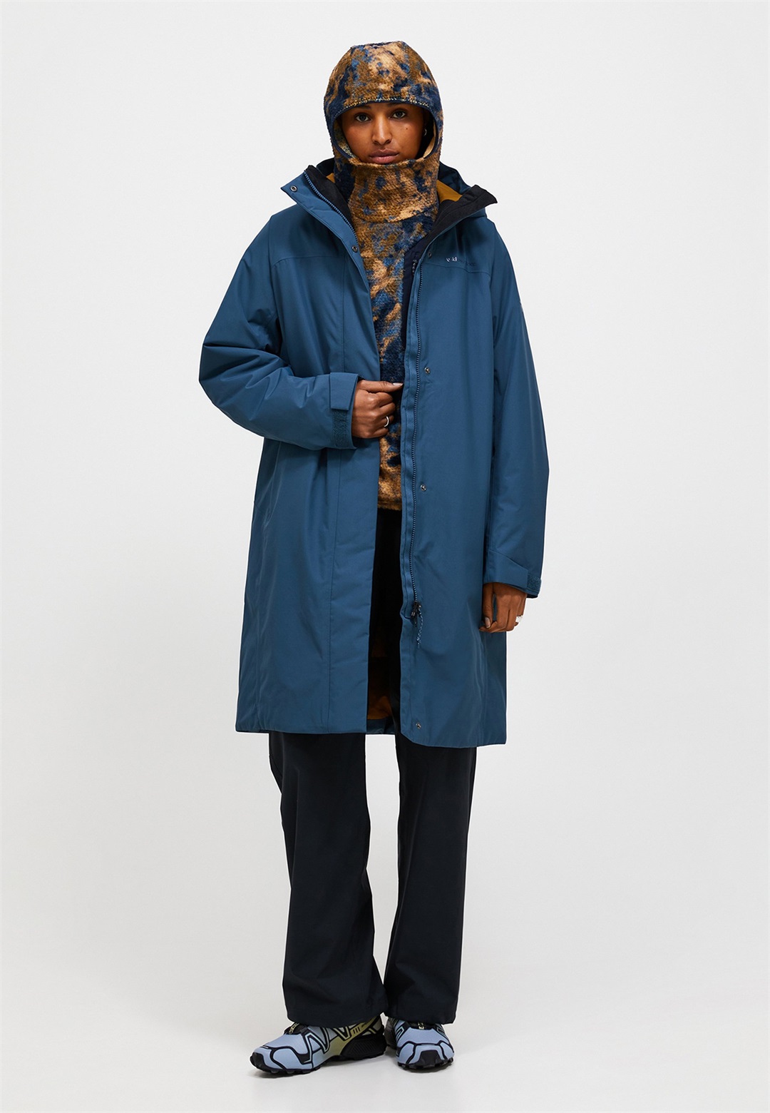 Peak Performance W TREELINE INSULATED RELAXED FIT - Parka - taubenblau/blau
