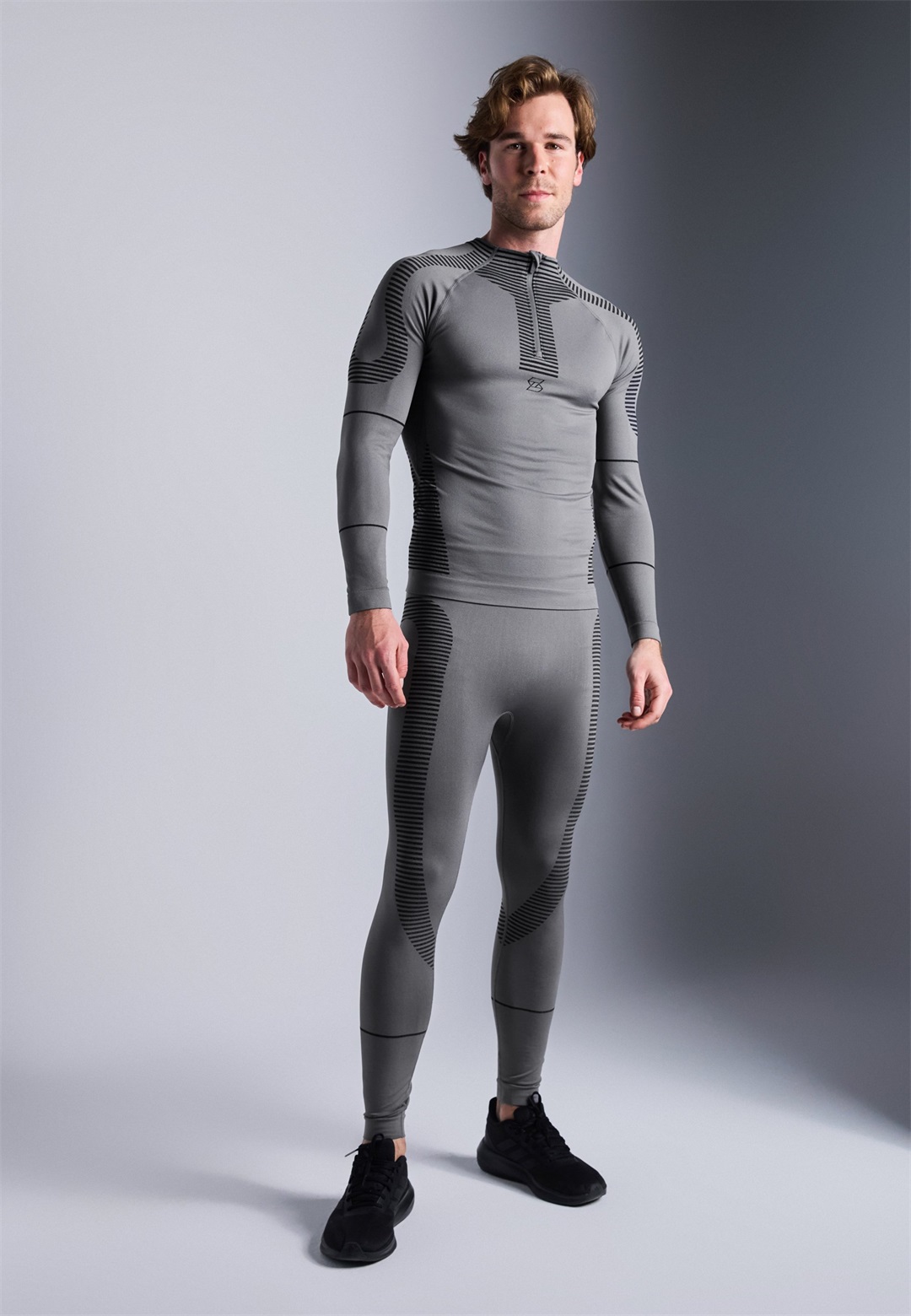 Pier One Sport THERMAL SEAMLESS SPORTS SET - TOP & LEGGINGS - Langarmshirt - dark grey/dunkelgrau