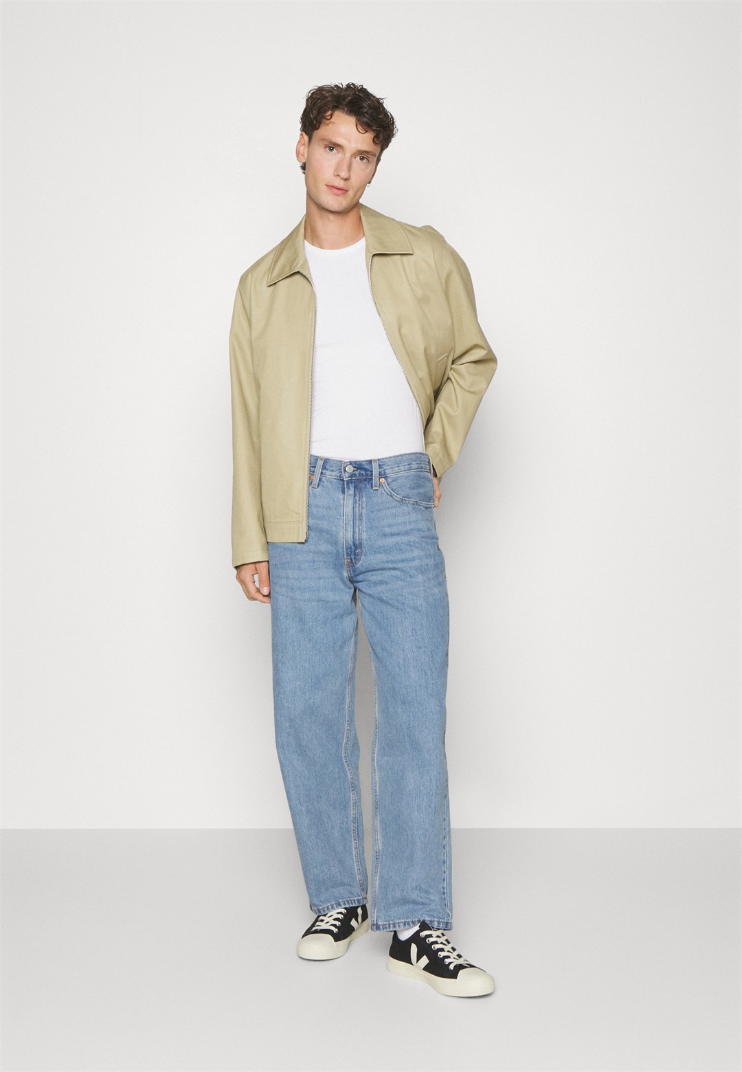 Pier One 3 PACK BASIC MUSCLE FIT T SHIRT - T-Shirt basic - white/weiß