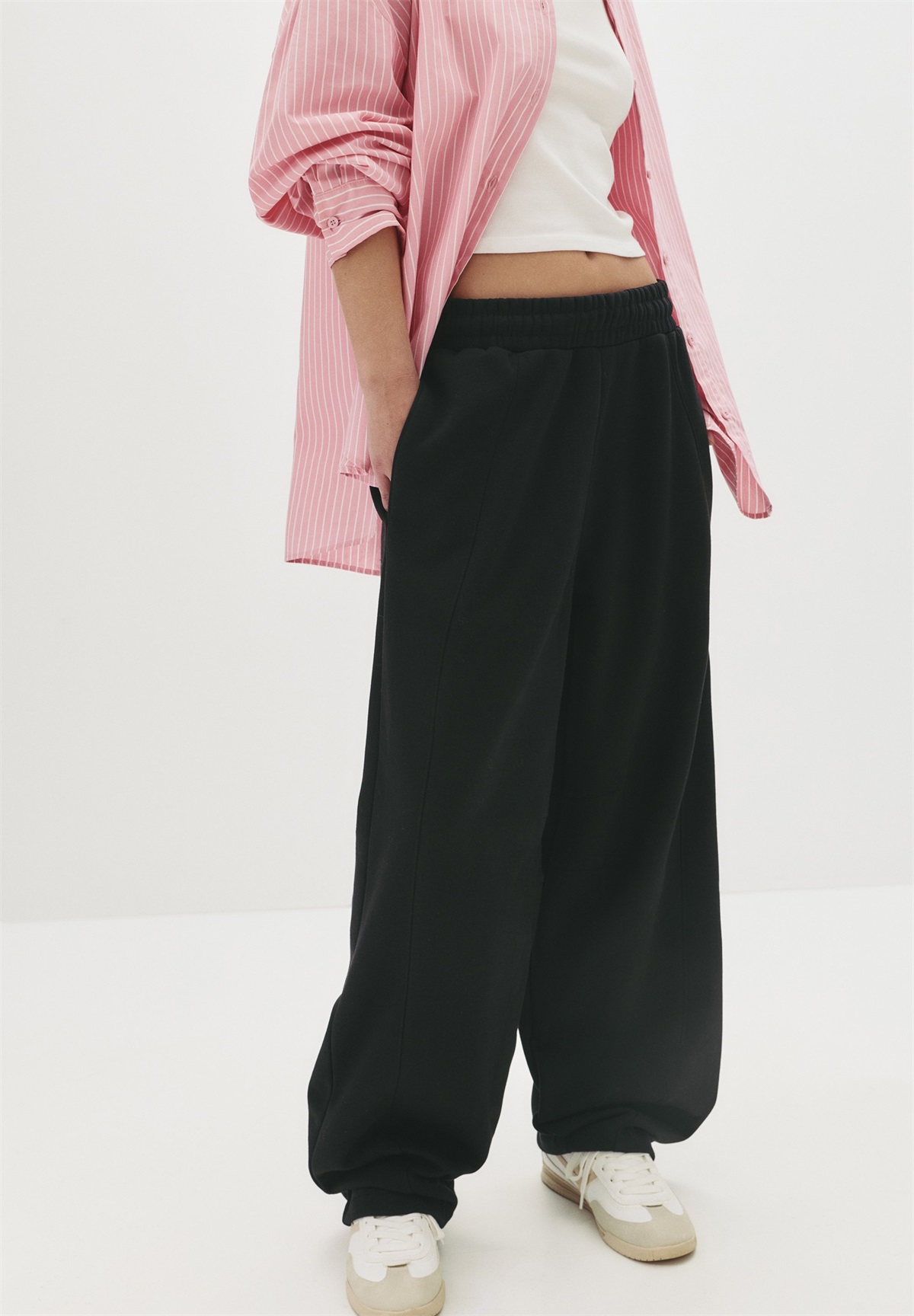 PULL&BEAR Jogginghose - black/schwarz