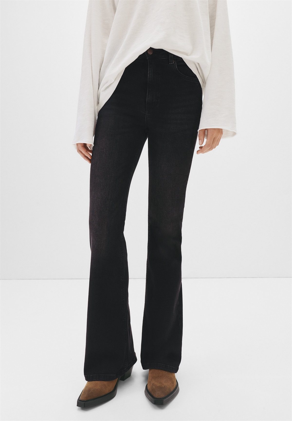 PULL&BEAR Flared Jeans - black/schwarz