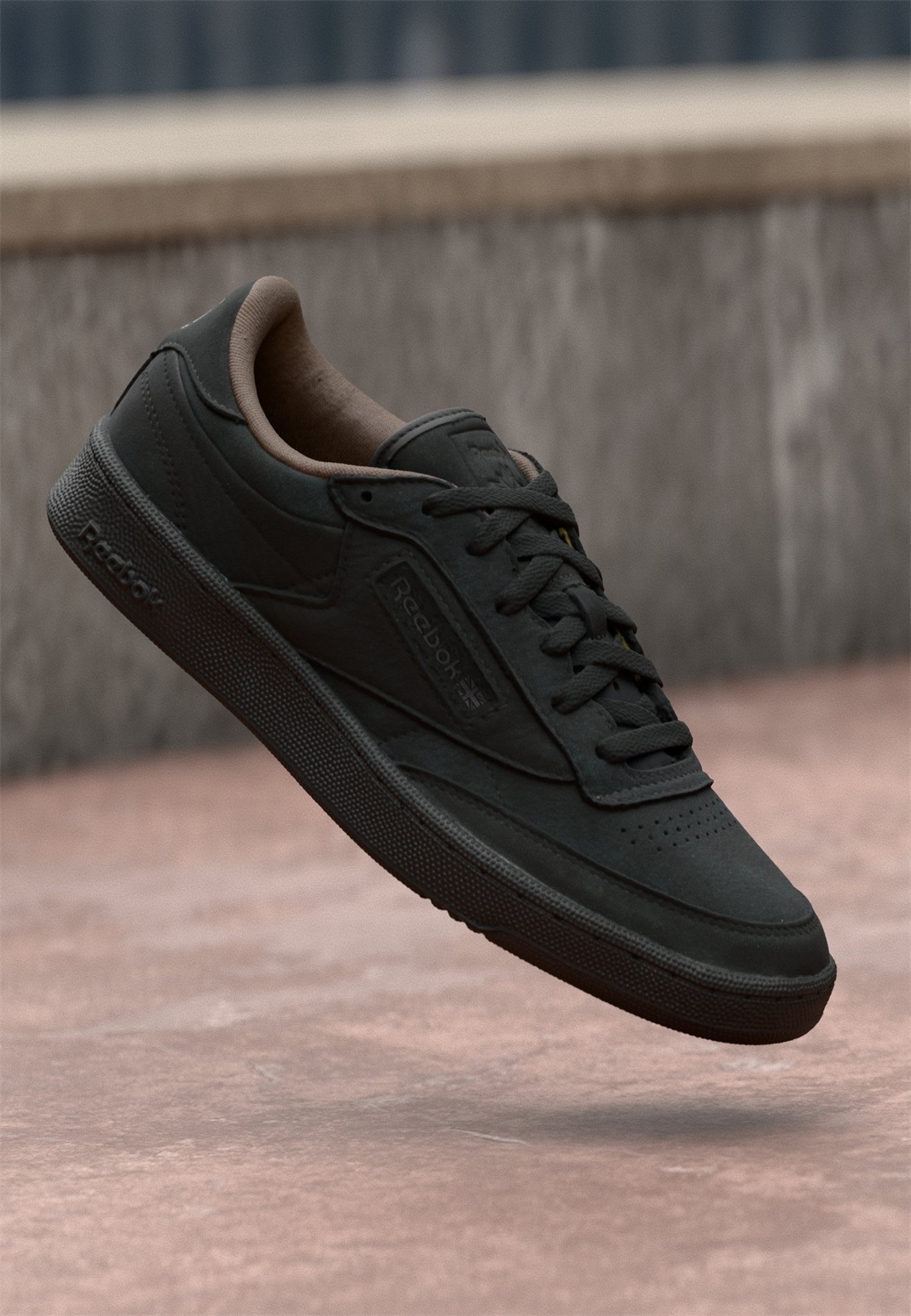 Reebok Classic CLUB C 85 VINTAGE UNISEX - Sneaker low - black/washed black/trek grey/schwarz