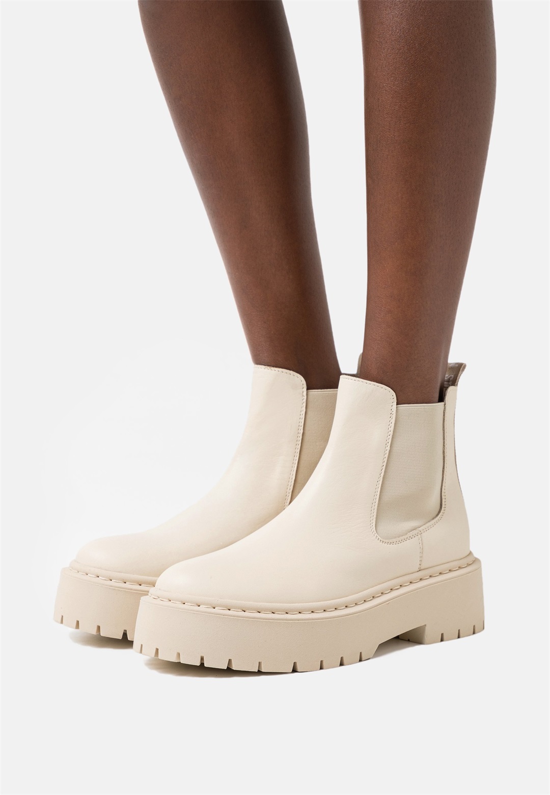 Steve Madden VEERLY - Plateaustiefelette - bone/offwhite
