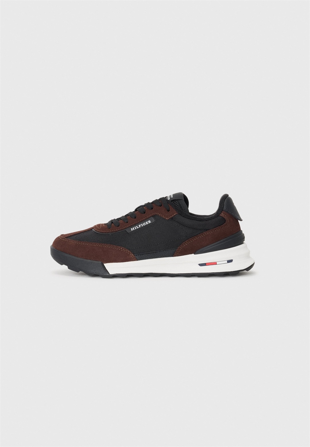 Tommy Hilfiger RETRO RUNNER MIX - Sneaker low - black/cocoa/schwarz
