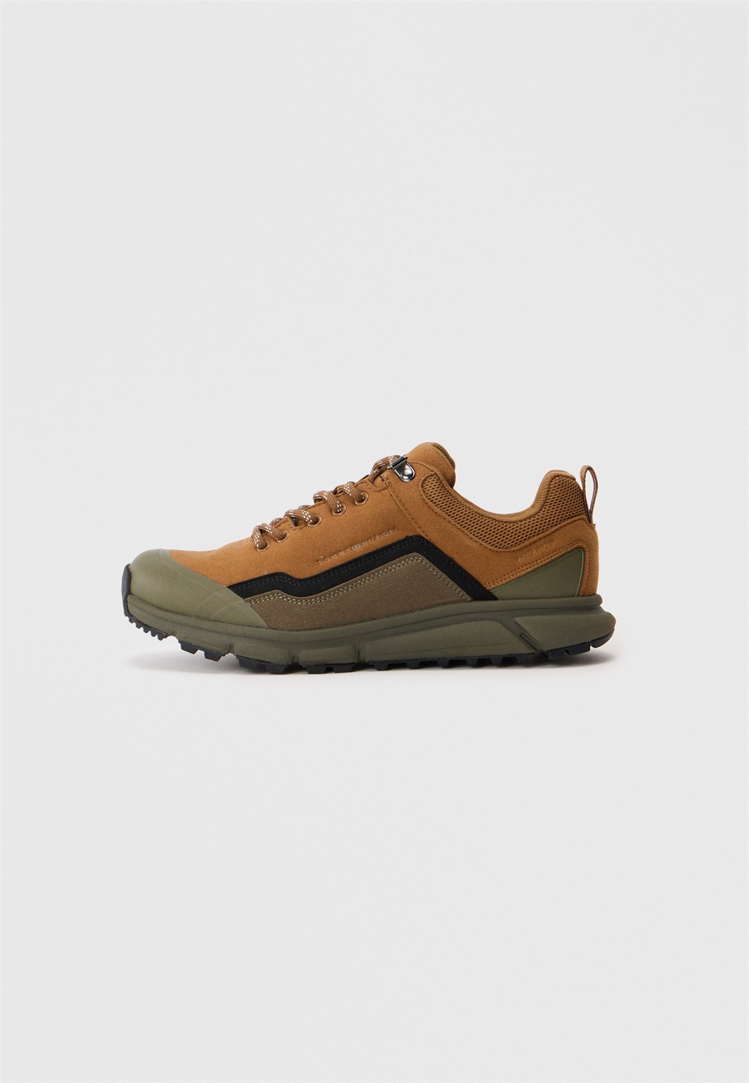 Tommy Hilfiger OUTDOOR RUNNER LOW - Sneaker low - desert khaki/hellbraun