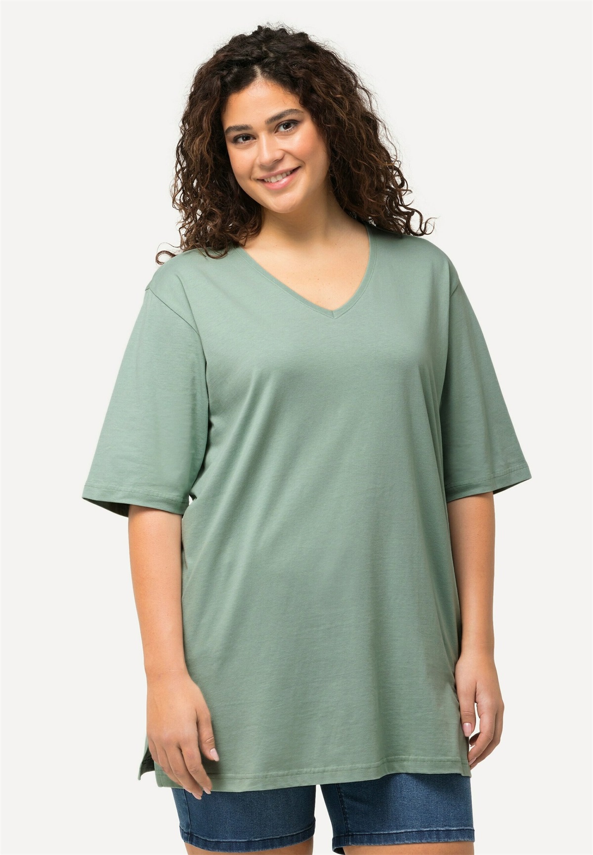 Ulla Popken PLUS SIZE V NECK TEE - T-Shirt basic - light moss green/hellgrün