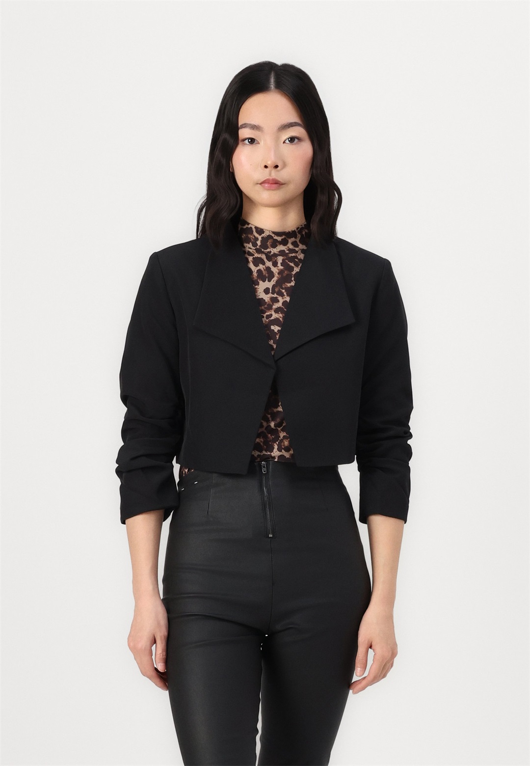 VILA VIHER CROPPED - Blazer - black/schwarz